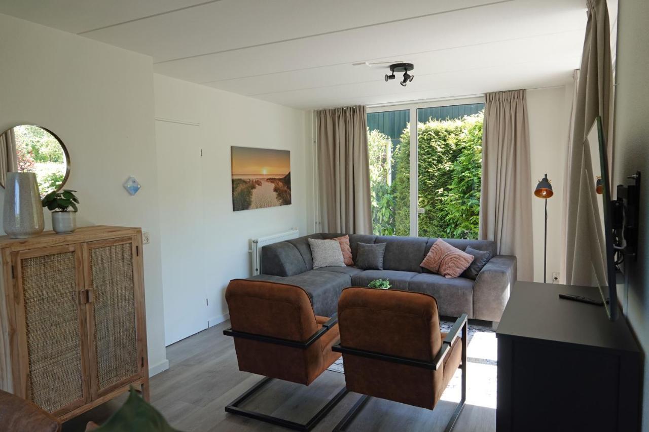 Bungalows – Bungalowpark Mooyeveld – Uniek gelegen in de duinen! Egmond-Binnen Zimmer foto