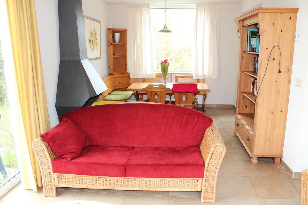Bungalows – Bungalowpark Mooyeveld – Uniek gelegen in de duinen! Egmond-Binnen Zimmer foto